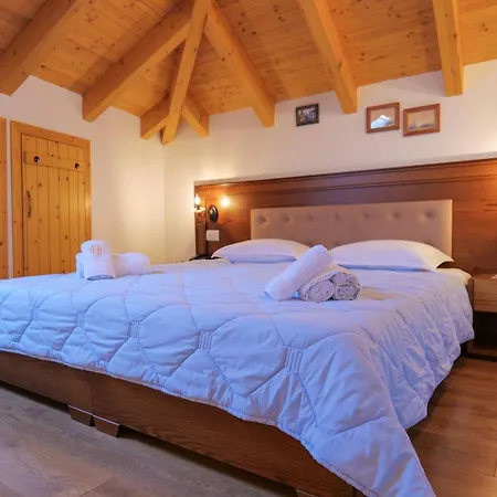 Bineri 3* Gjirokaster