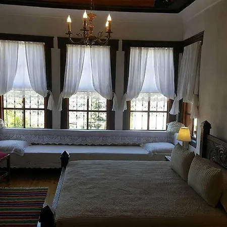 Bineri 3* Gjirokastër