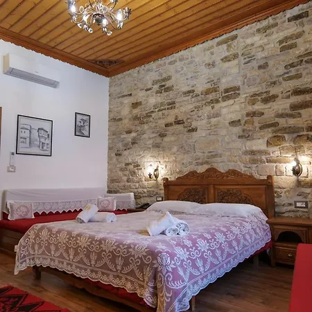 Bineri Hotell 3*