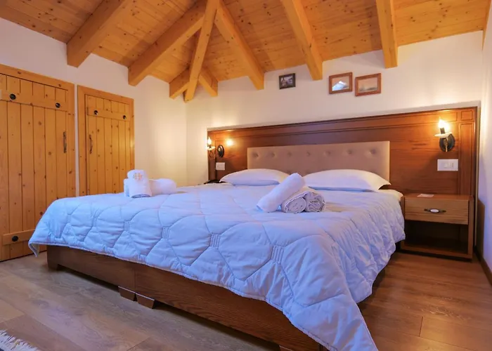 Bineri 3* Gjirokaster