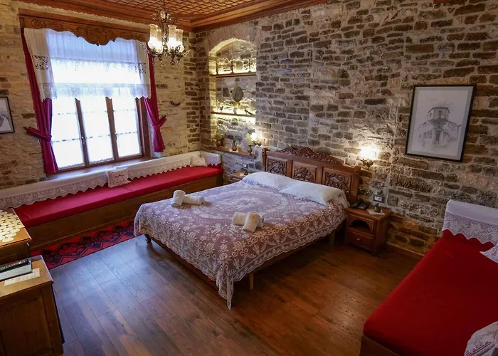 Bineri 호텔 Gjirokastër